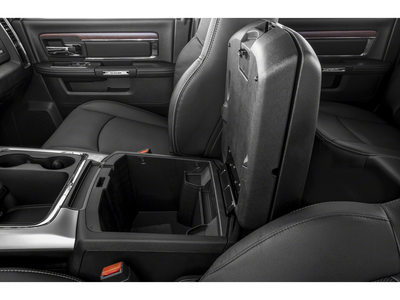 2018 RAM 1500 Laramie Crew Cab 4x4 5'7' Box