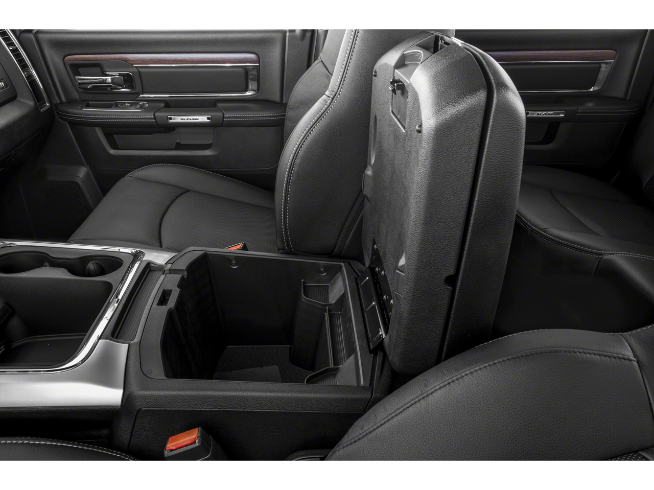 2018 RAM 1500 Laramie Crew Cab 4x4 5'7' Box
