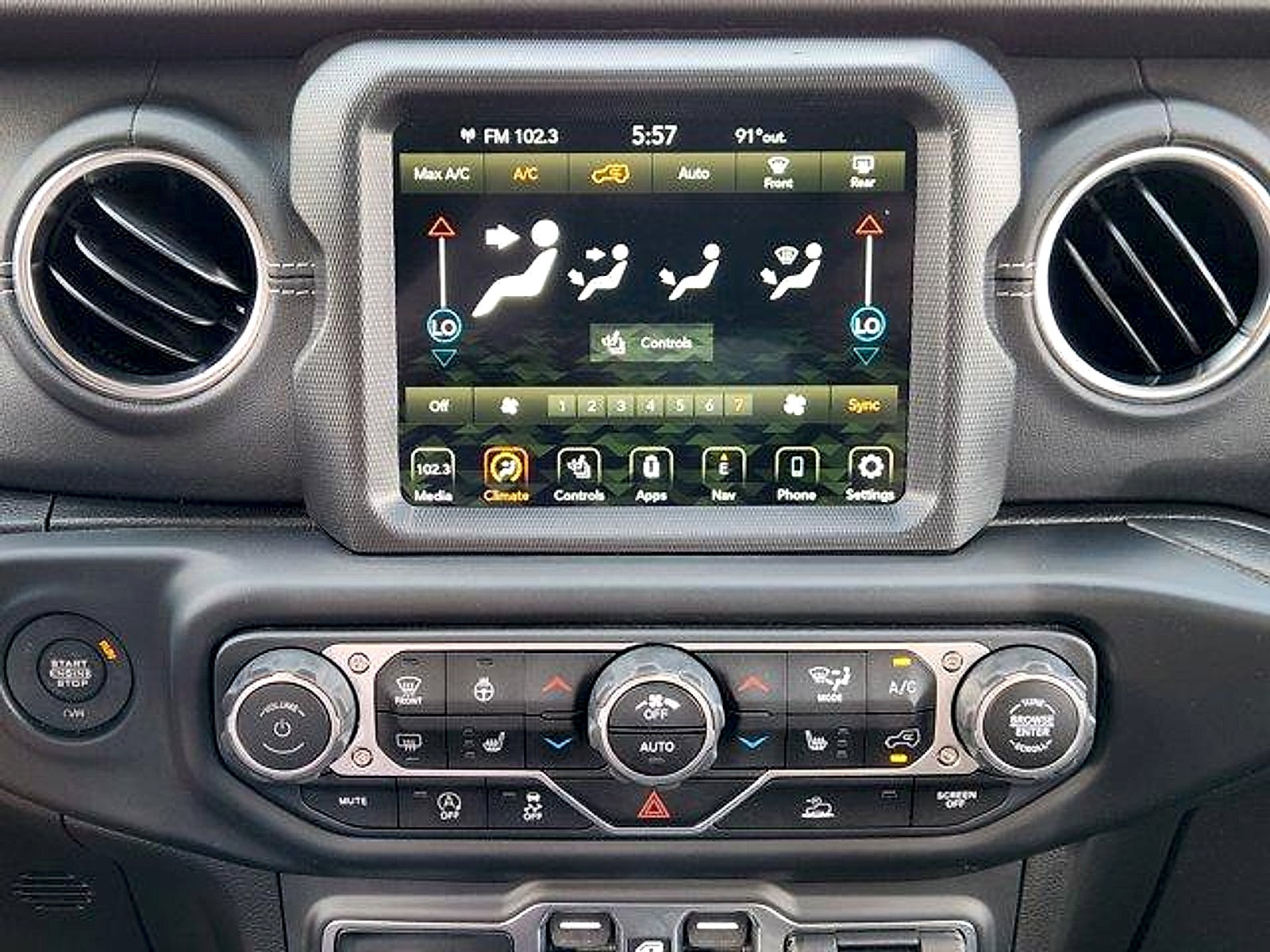 2022 Jeep Wrangler Unlimited Sahara 4x4