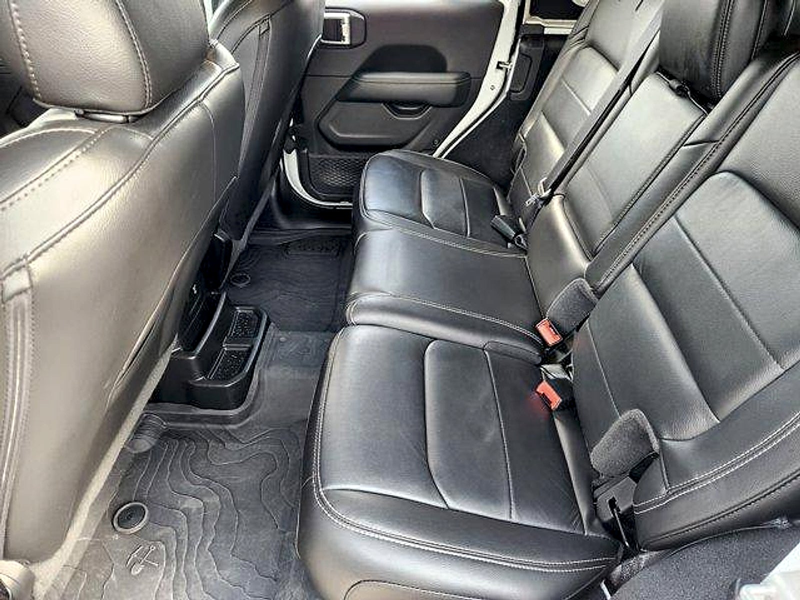 2022 Jeep Wrangler Unlimited Sahara 4x4