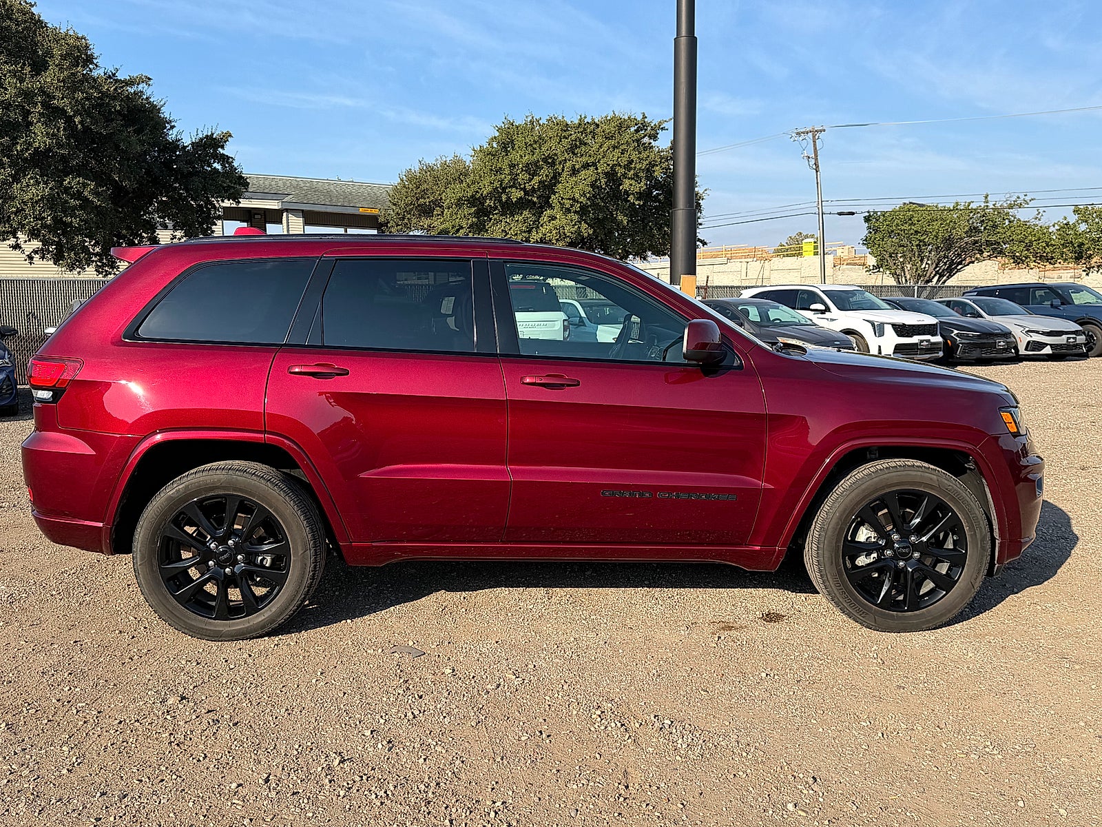 2019 Jeep Grand Cherokee Altitude 4x2
