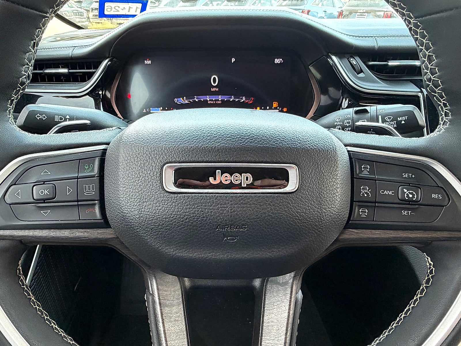 2023 Jeep Grand Cherokee Limited 4x2