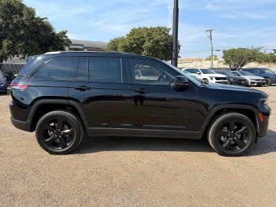 2023 Jeep Grand Cherokee Limited 4x2