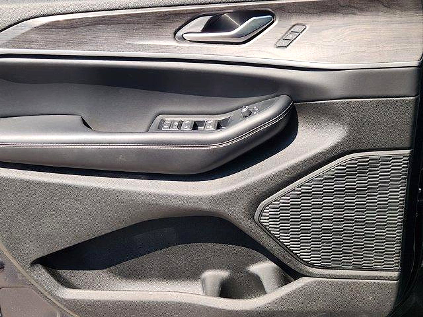 2023 Jeep Grand Cherokee Limited 4x2