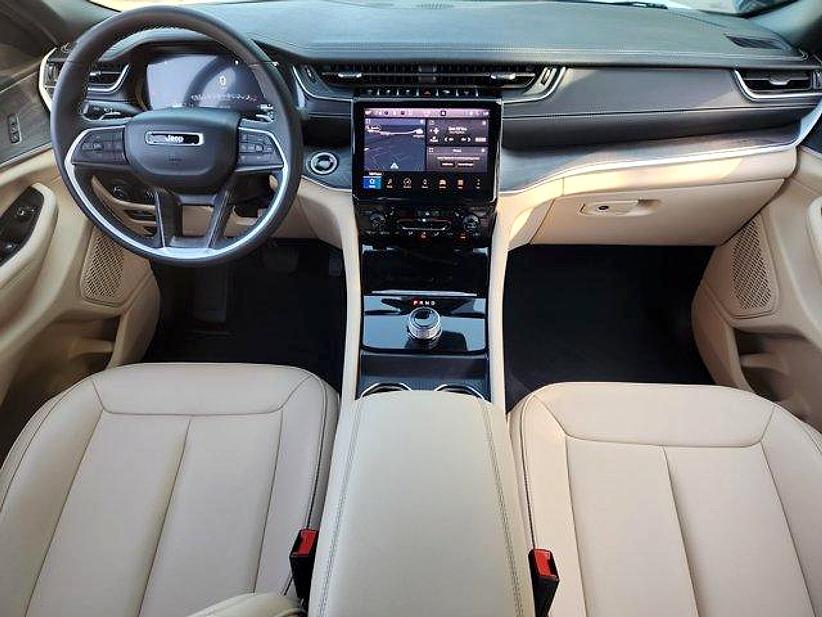 2025 Jeep Grand Cherokee Limited 4x2