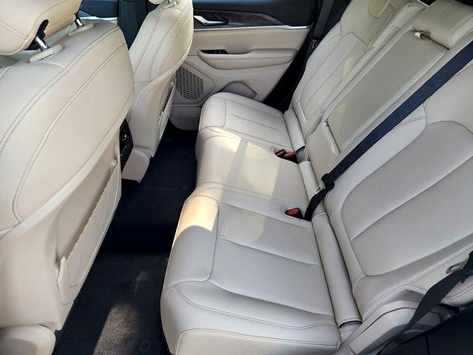 2025 Jeep Grand Cherokee Limited 4x2