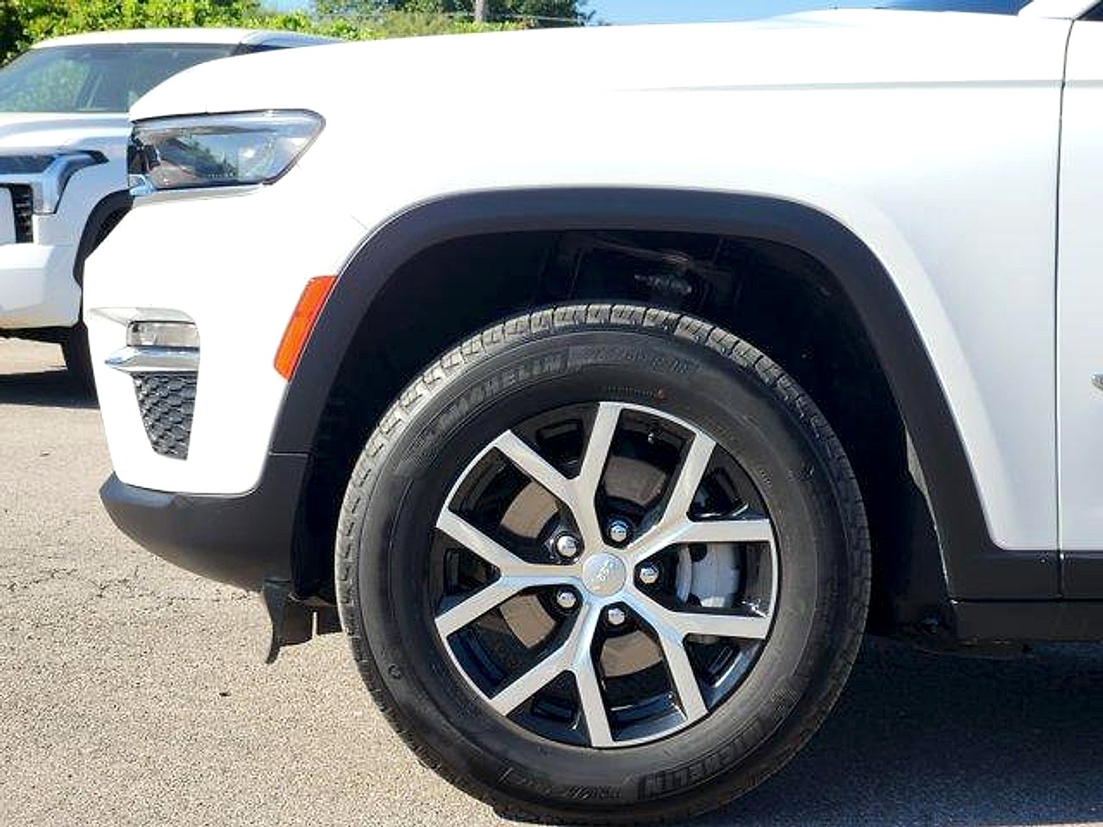 2025 Jeep Grand Cherokee Limited 4x2