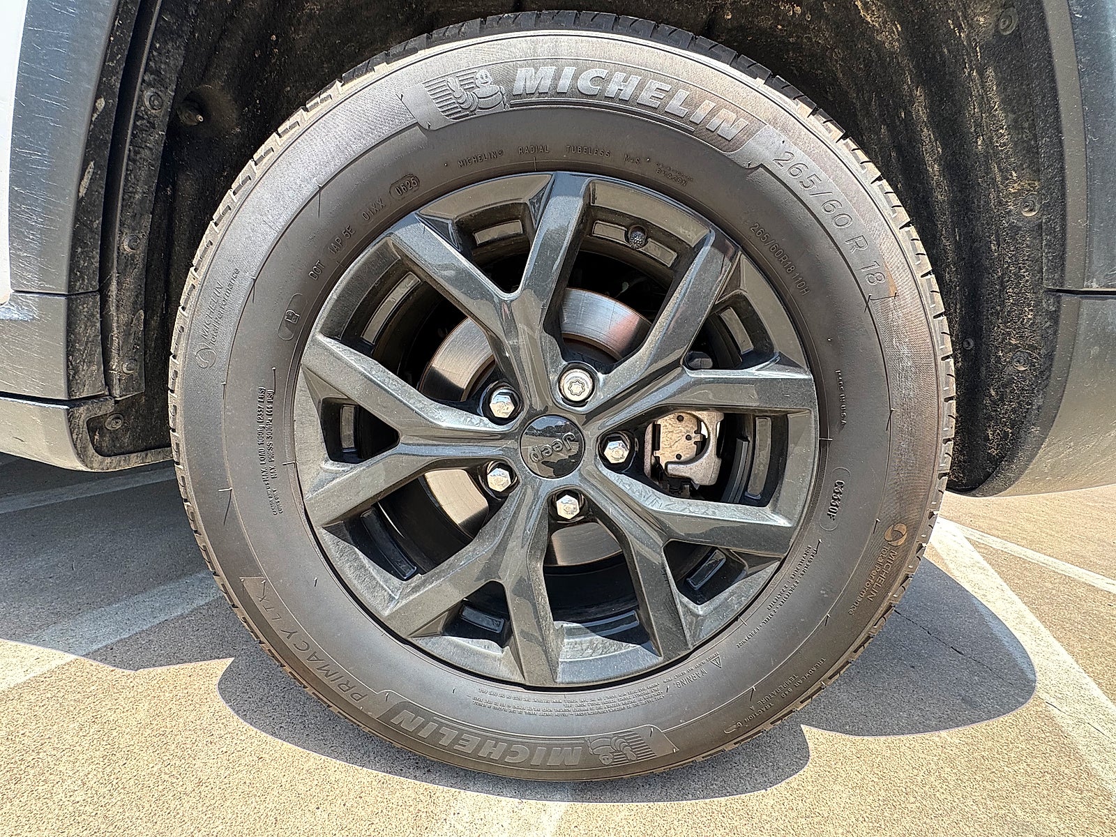 2023 Jeep Grand Cherokee Laredo 4x4