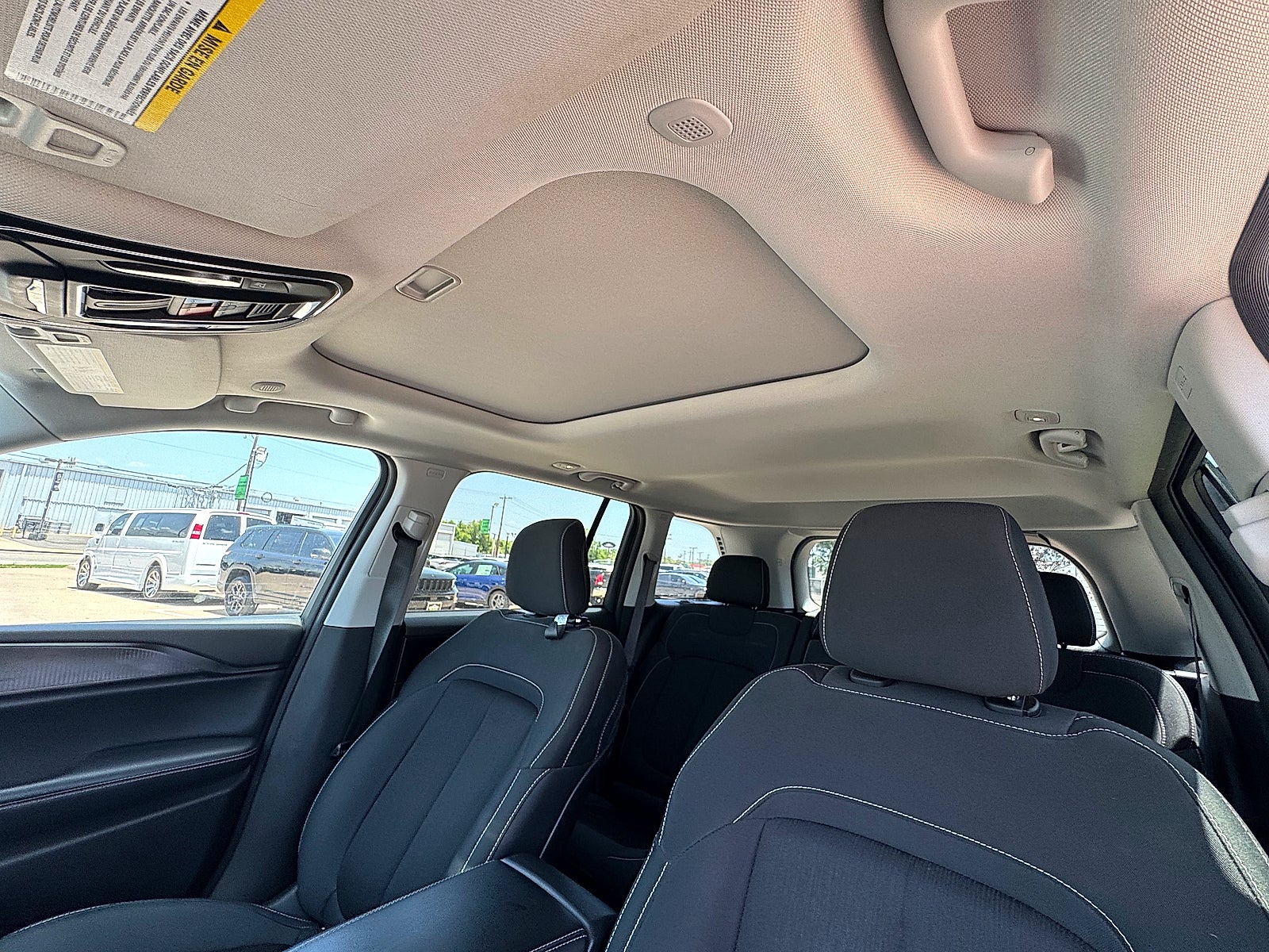 2023 Jeep Grand Cherokee Laredo 4x4