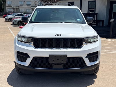 2023 Jeep Grand Cherokee Laredo 4x4