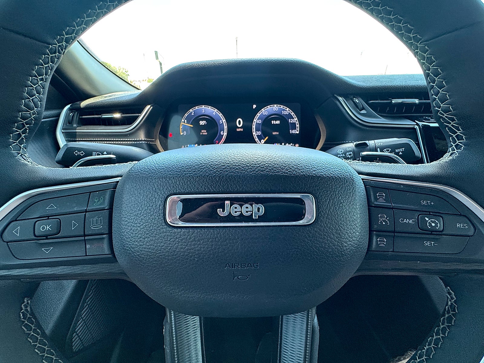 2025 Jeep Grand Cherokee L Altitude X 4x2