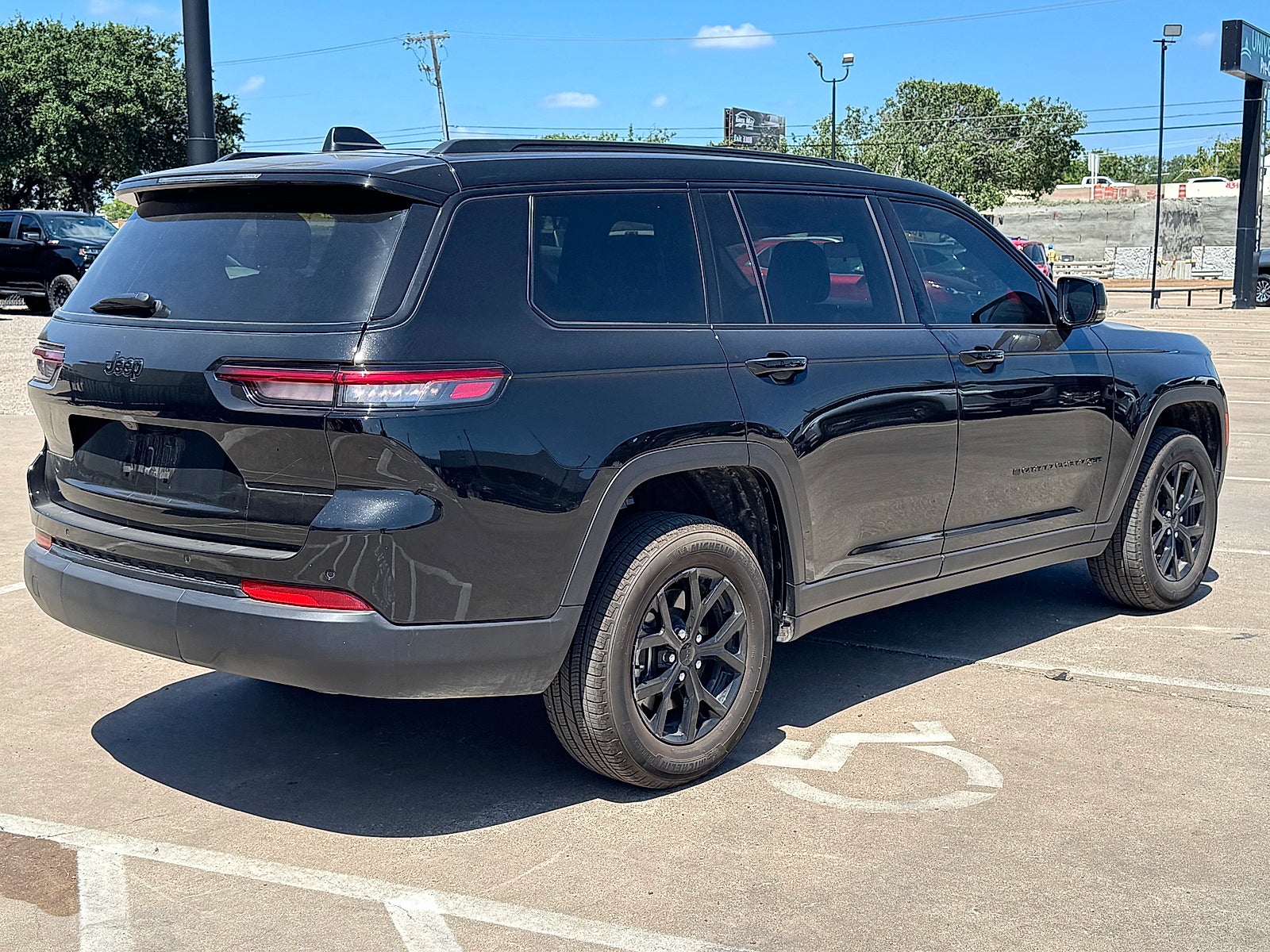 2025 Jeep Grand Cherokee L Altitude X 4x2