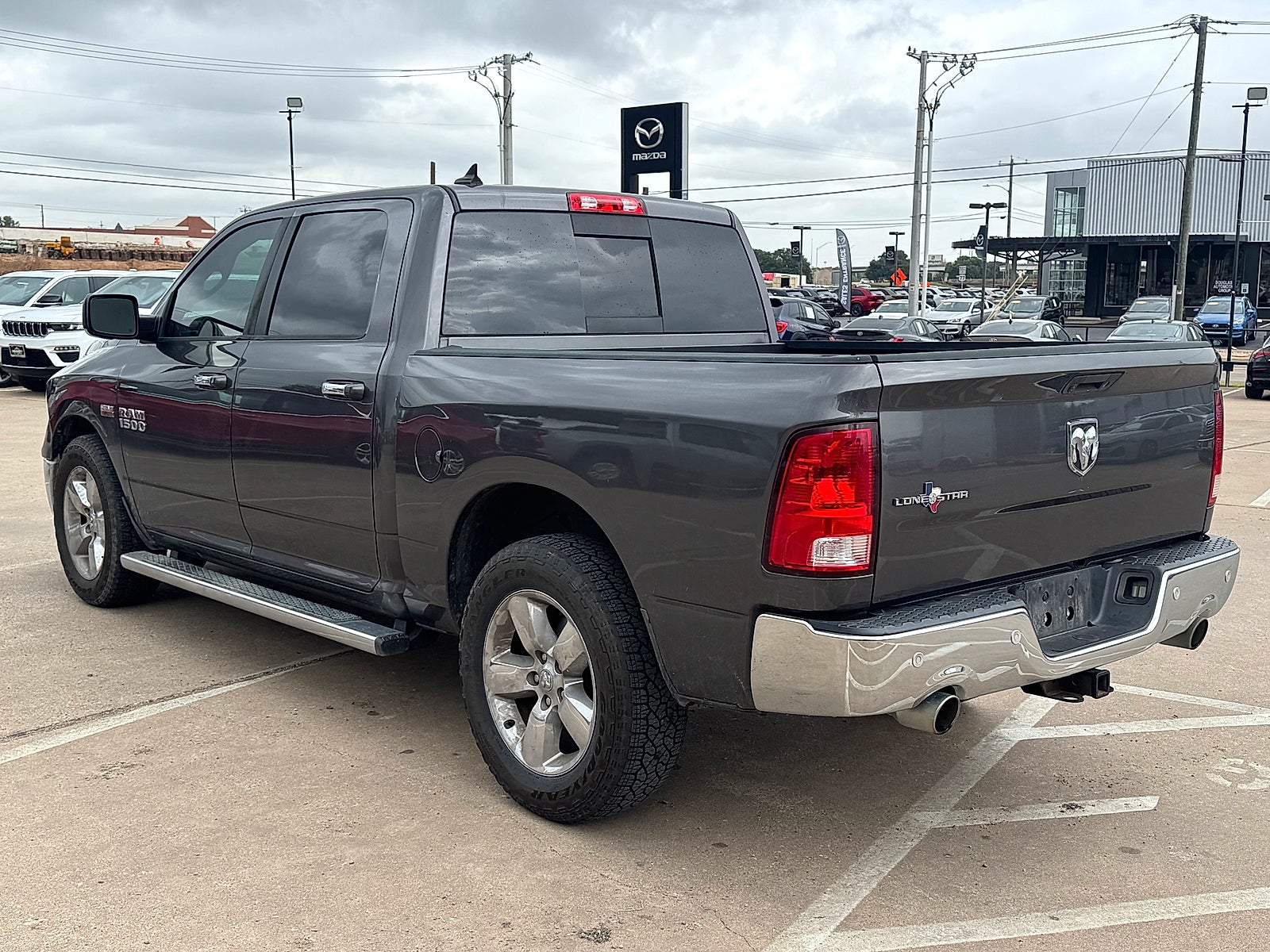 2017 RAM 1500 Lone Star Crew Cab 4x2 5'7" Box