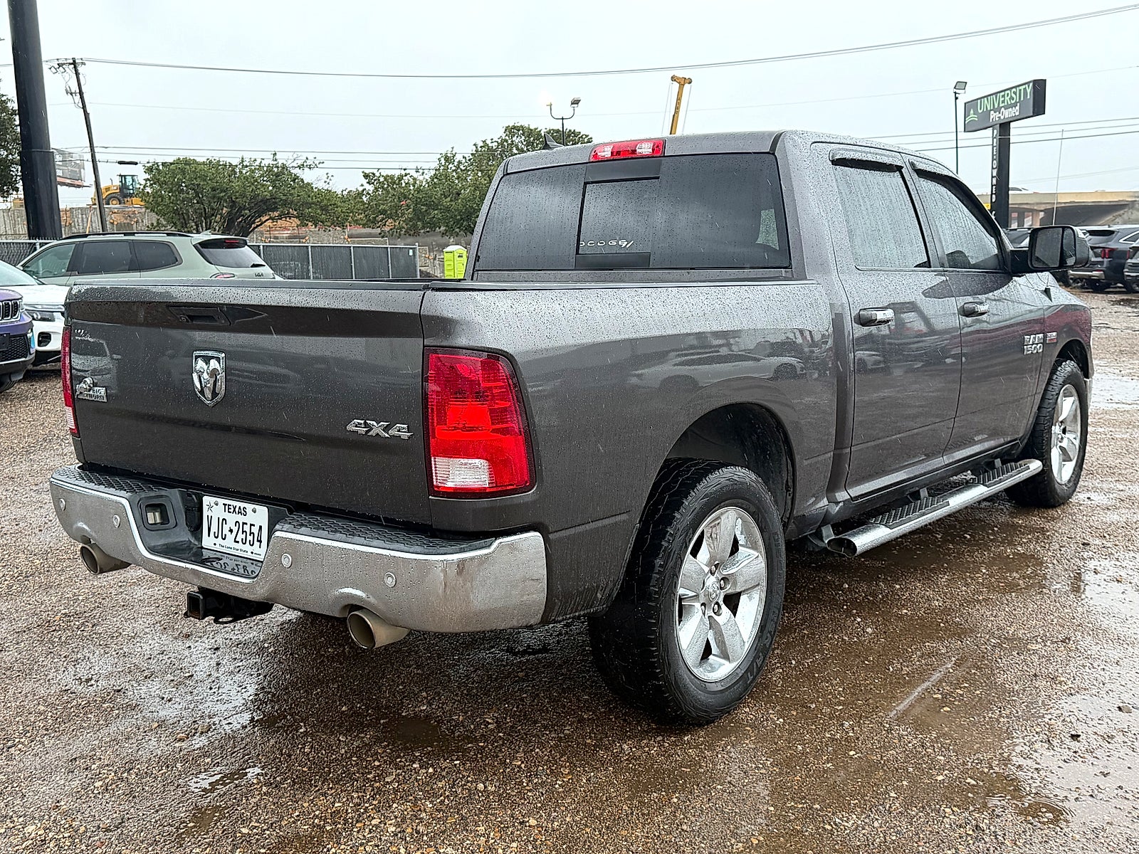 2015 RAM 1500 SLT 4X4 CREW CAB 140 IN. WB