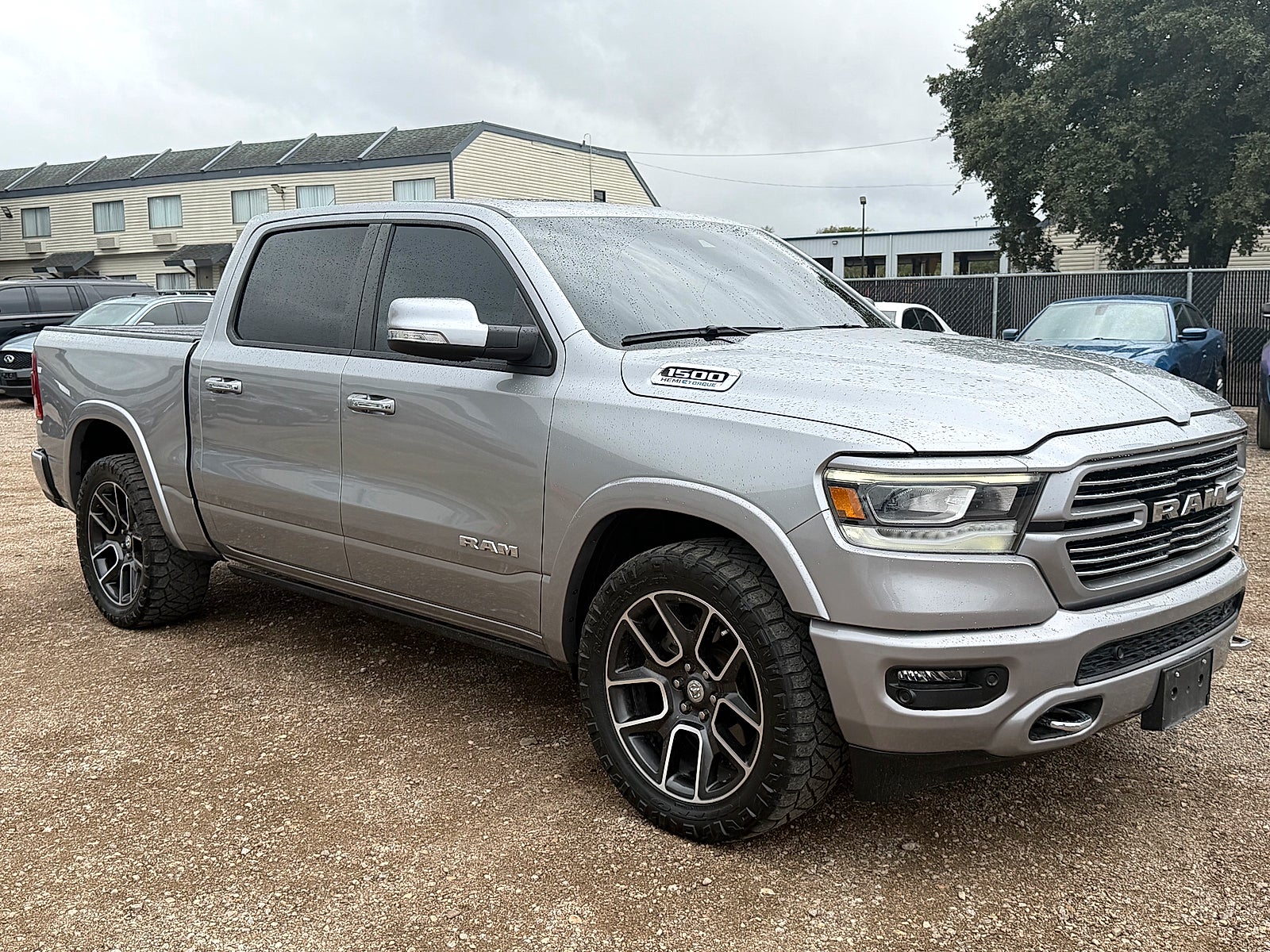 2021 RAM 1500 Laramie Crew Cab 4x4 5'7" Box