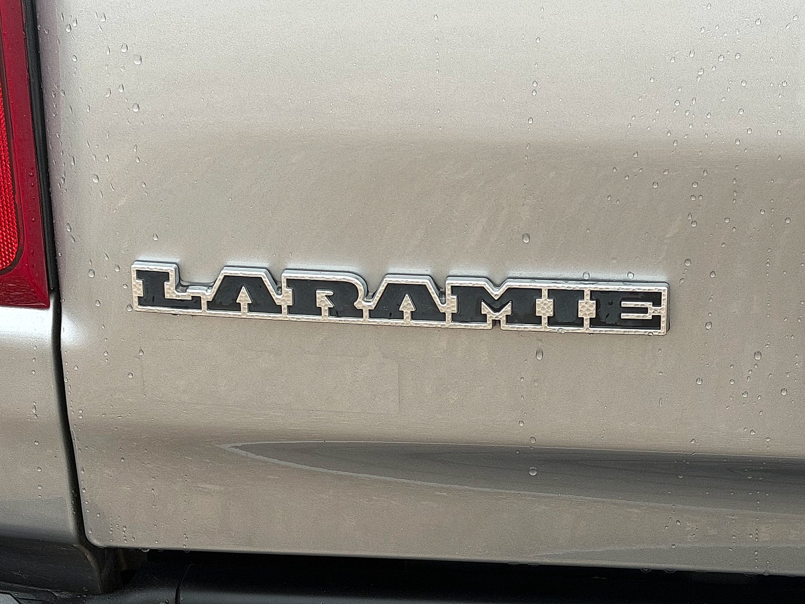 2021 RAM 1500 Laramie Crew Cab 4x4 5'7" Box