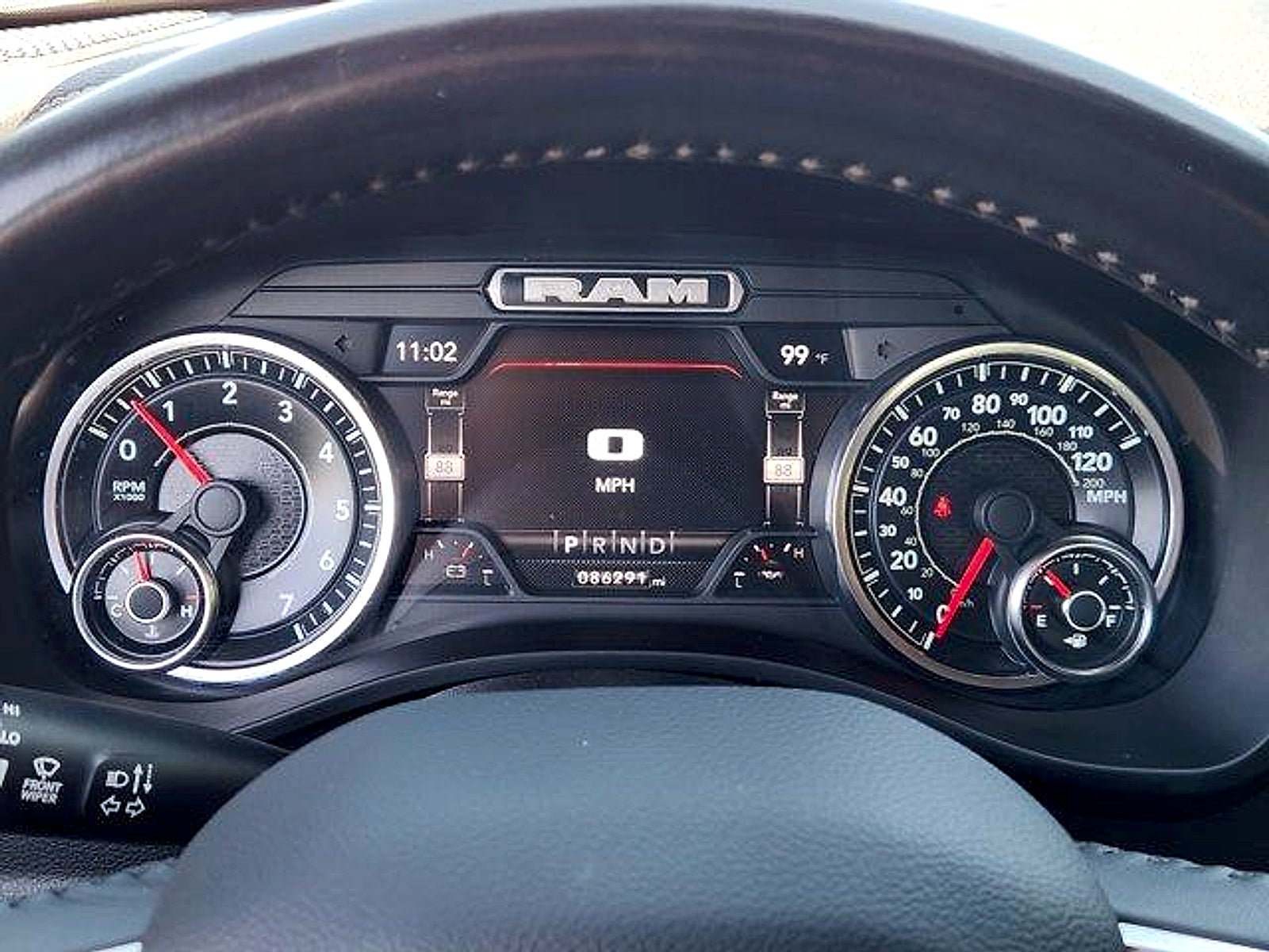 2022 RAM 1500 Laramie Crew Cab 4x4 5'7" Box