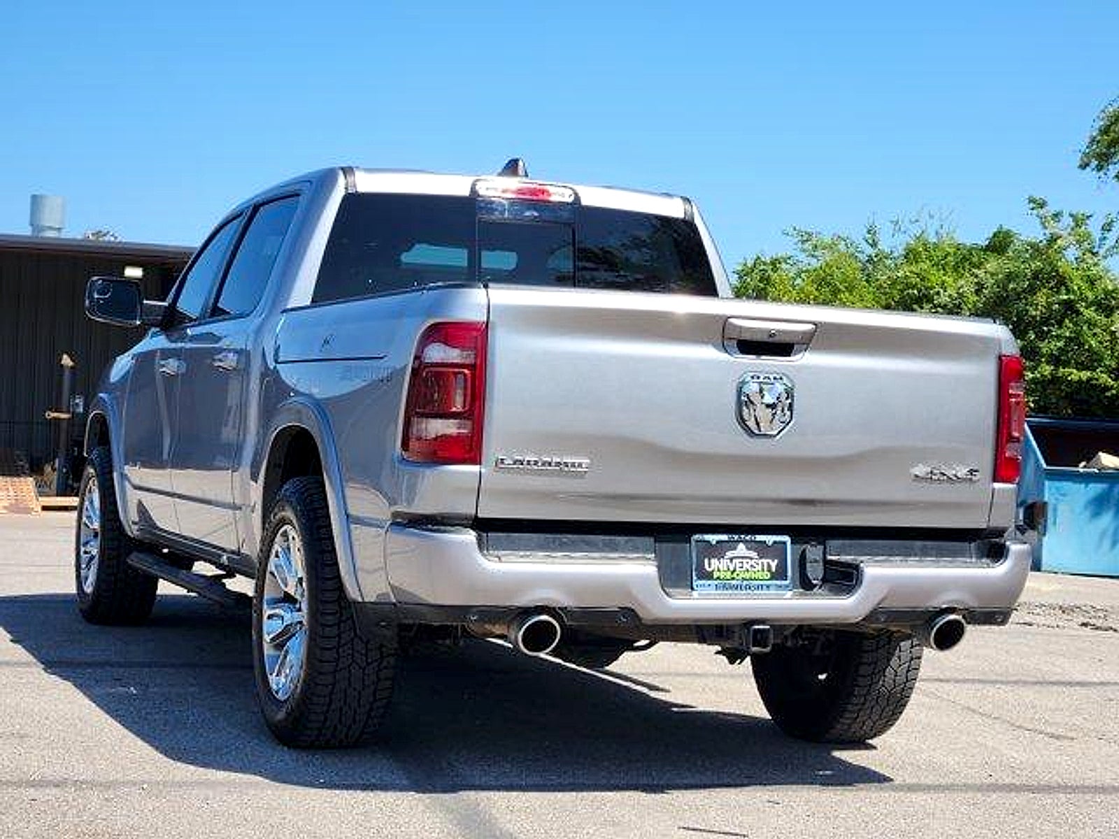 2022 RAM 1500 Laramie Crew Cab 4x4 5'7" Box