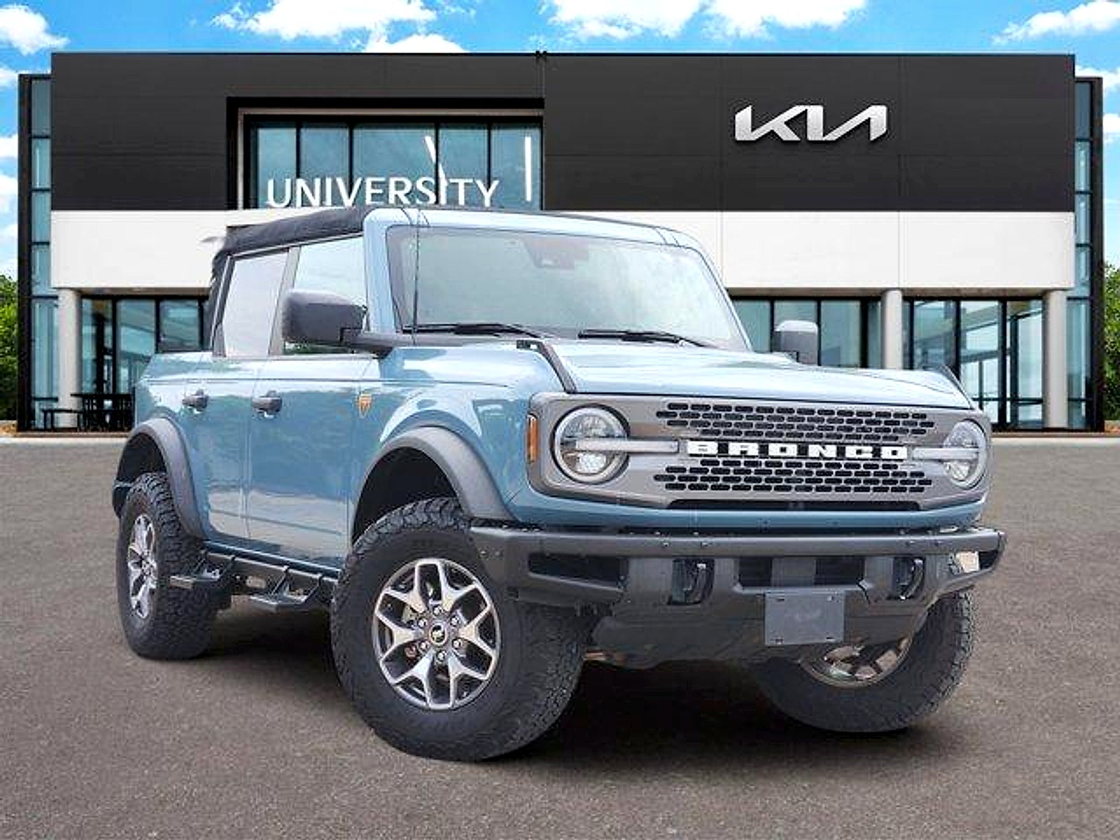2023 Ford Bronco Base