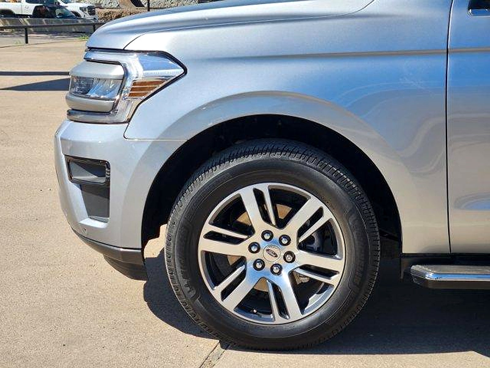 2023 Ford Expedition XLT