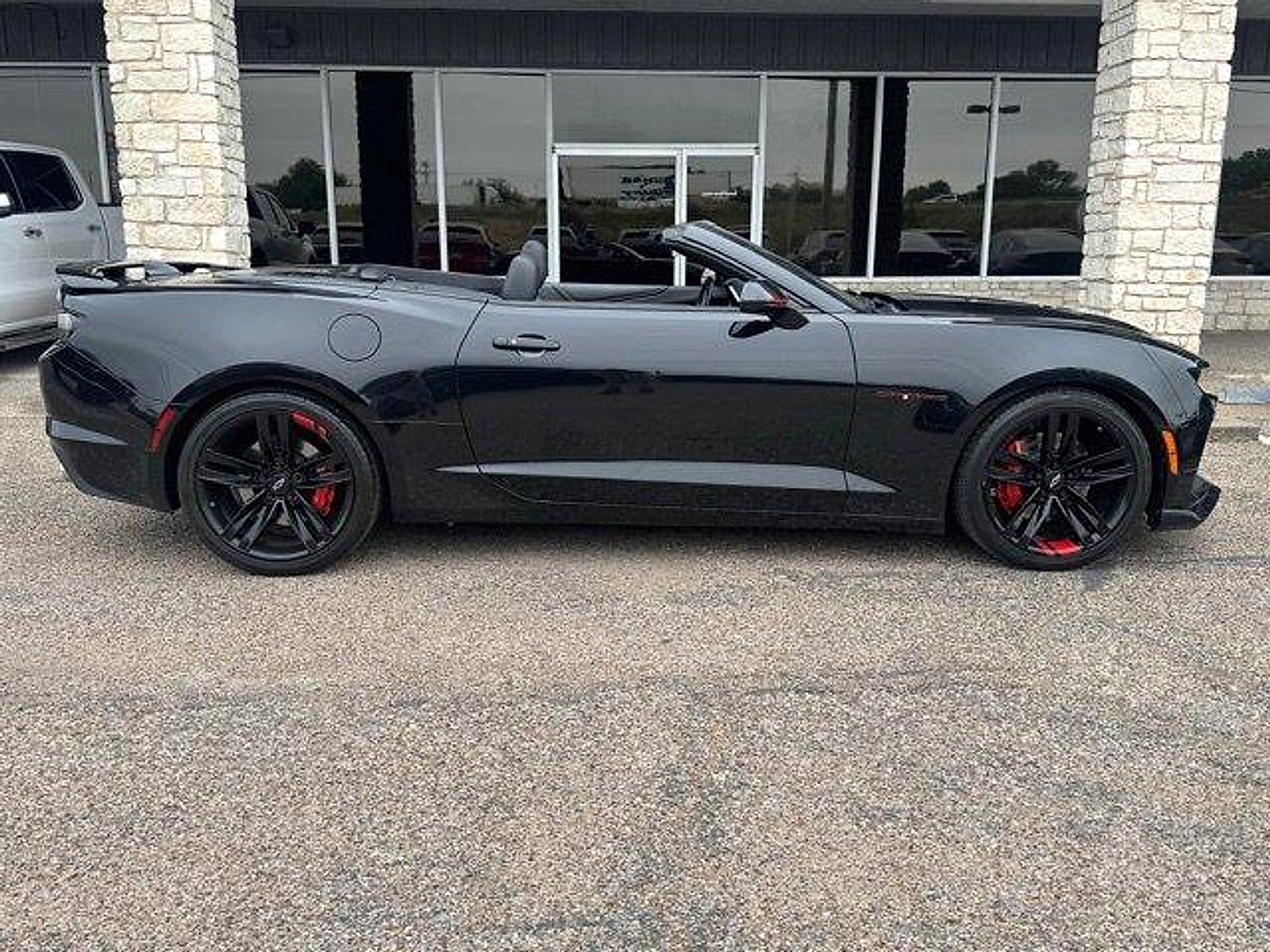 2023 Chevrolet Camaro RWD Convertible 2SS