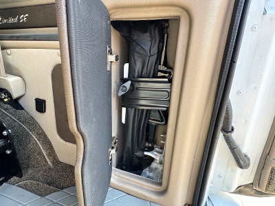 2017 Chevrolet Express 2500 Explorer-Conversion