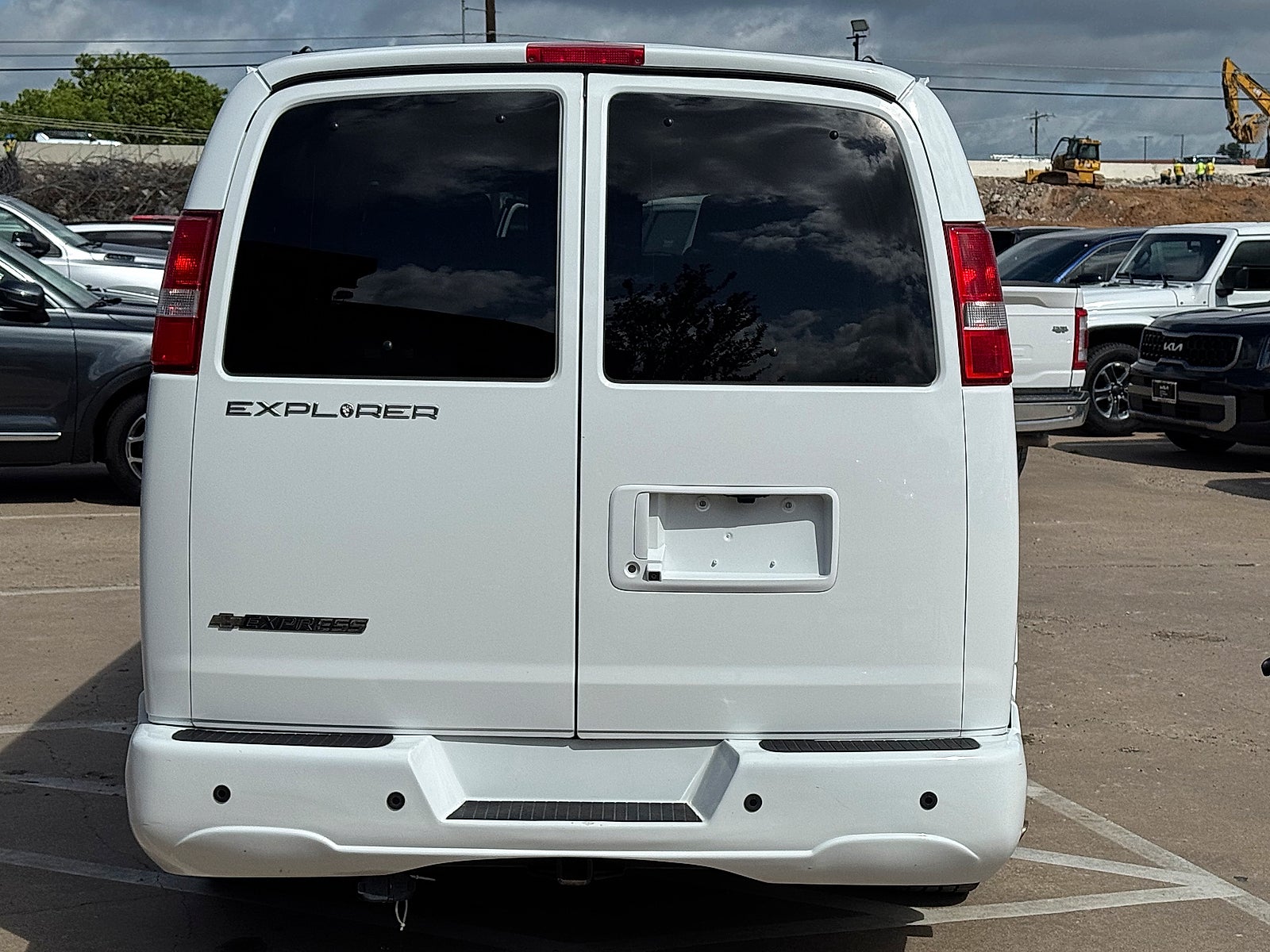 2017 Chevrolet Express 2500 Explorer-Conversion