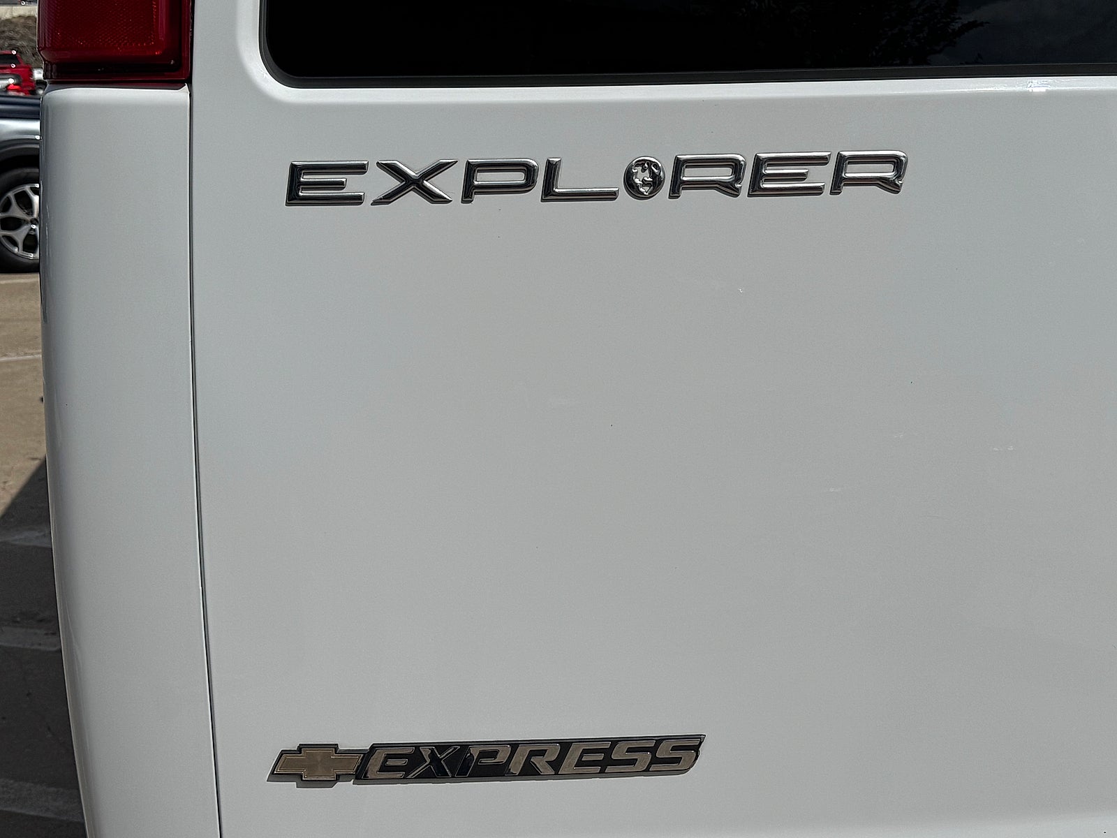 2017 Chevrolet Express 2500 Explorer-Conversion