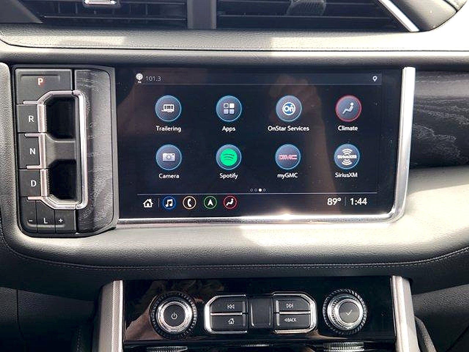 2021 GMC Yukon 4WD Denali