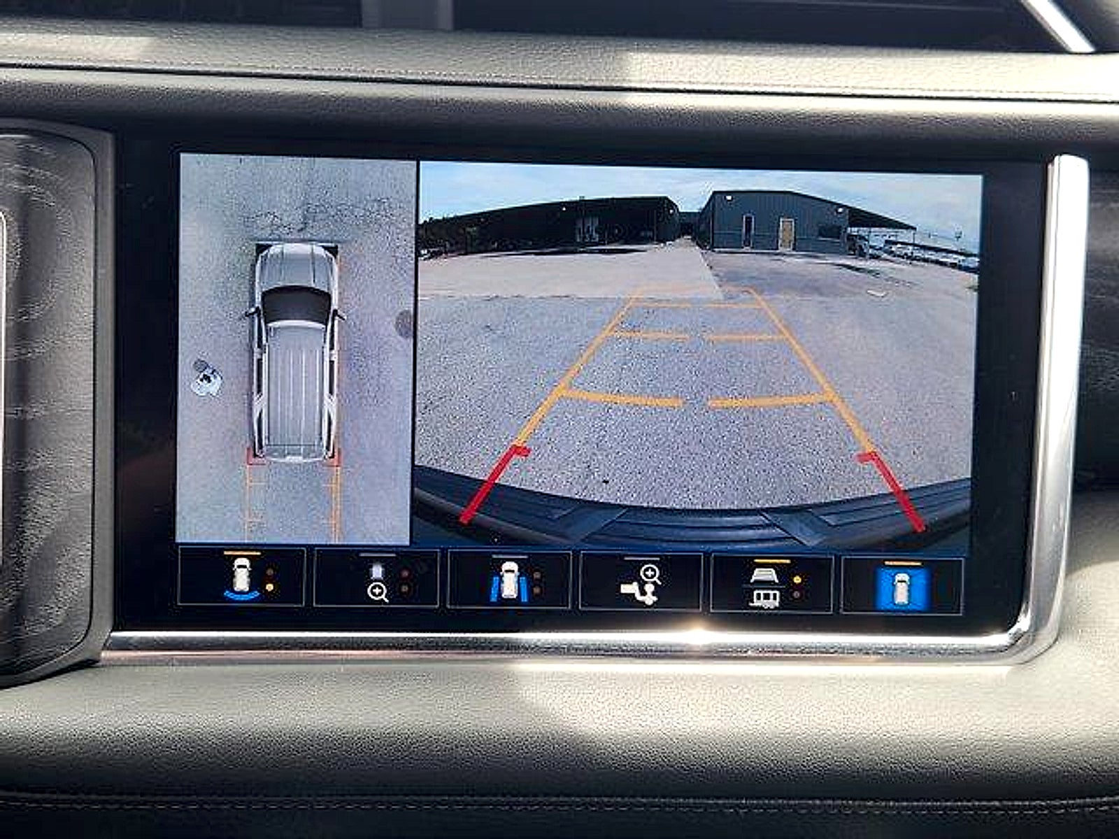 2021 GMC Yukon 4WD Denali
