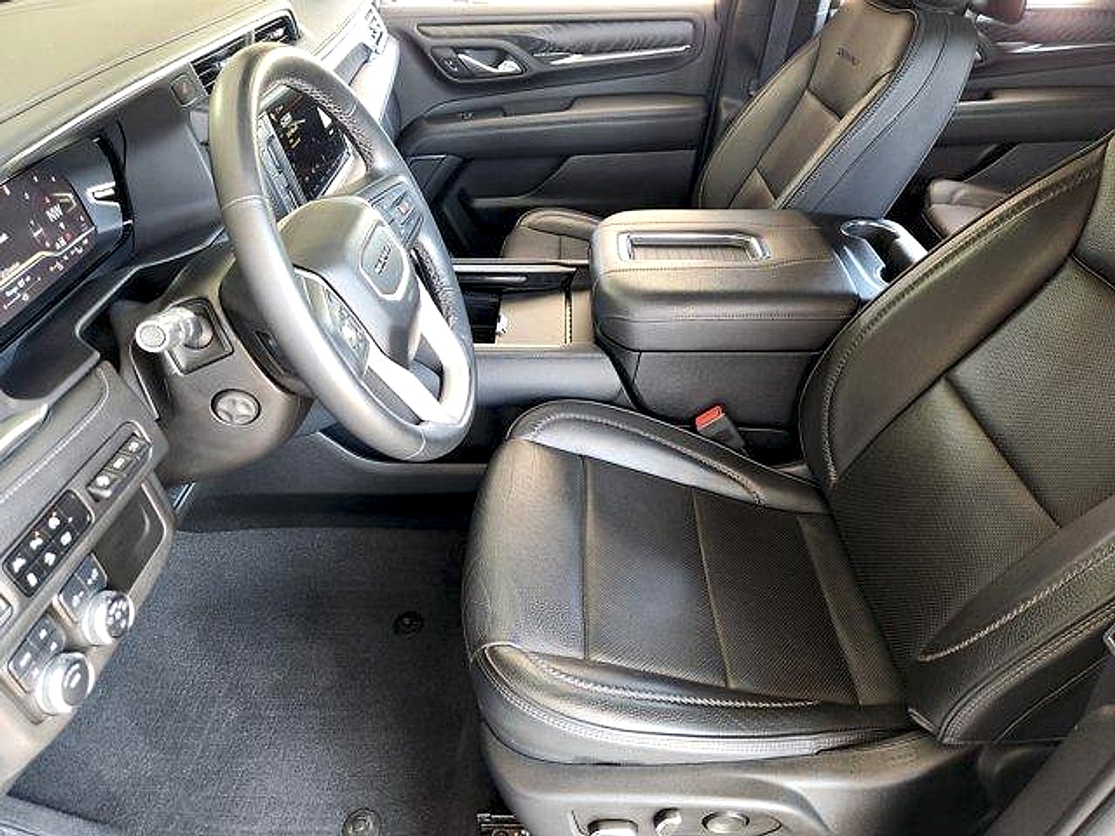 2023 GMC Yukon 4WD Denali