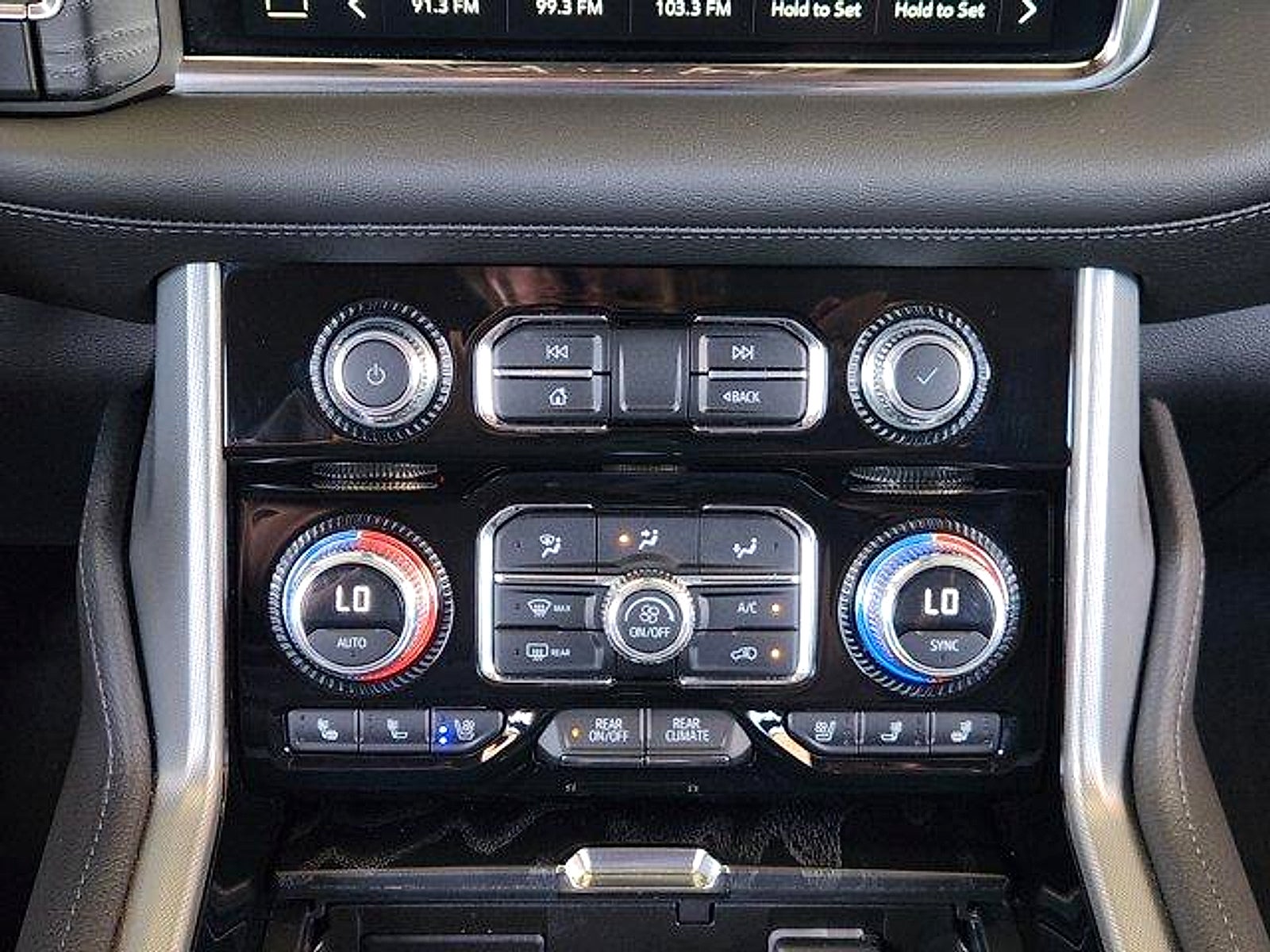 2023 GMC Yukon 4WD Denali