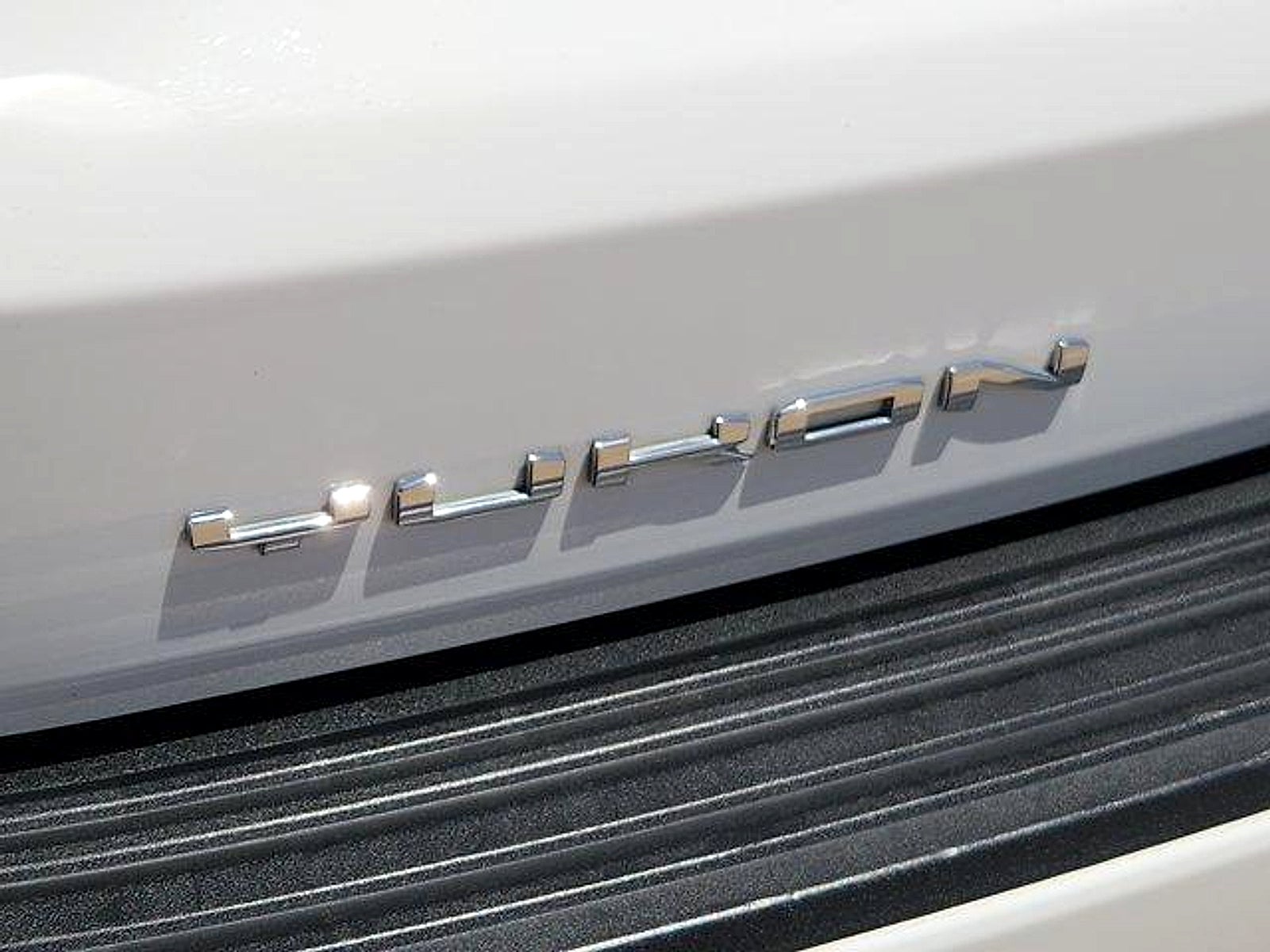 2023 GMC Yukon 4WD Denali