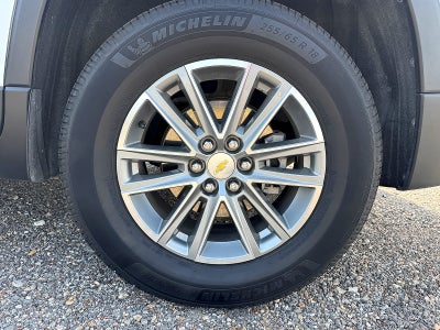 2023 Chevrolet Traverse FWD LT Cloth