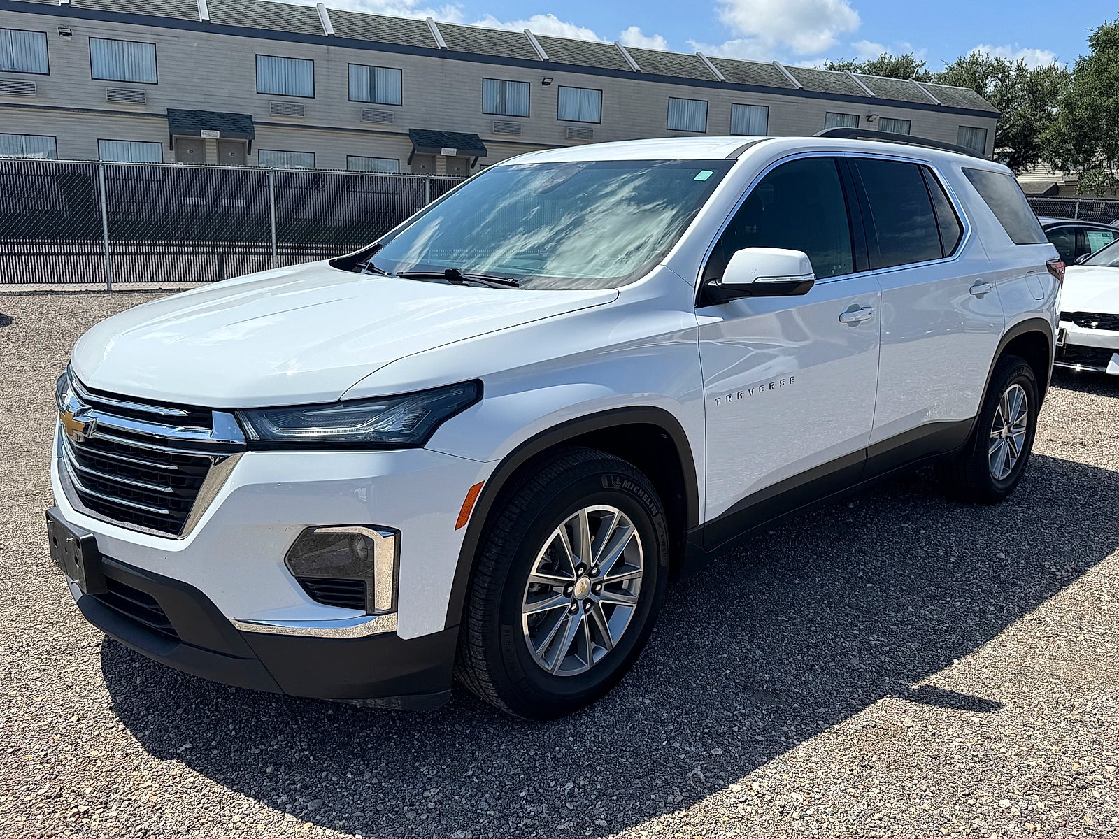 2023 Chevrolet Traverse FWD LT Cloth