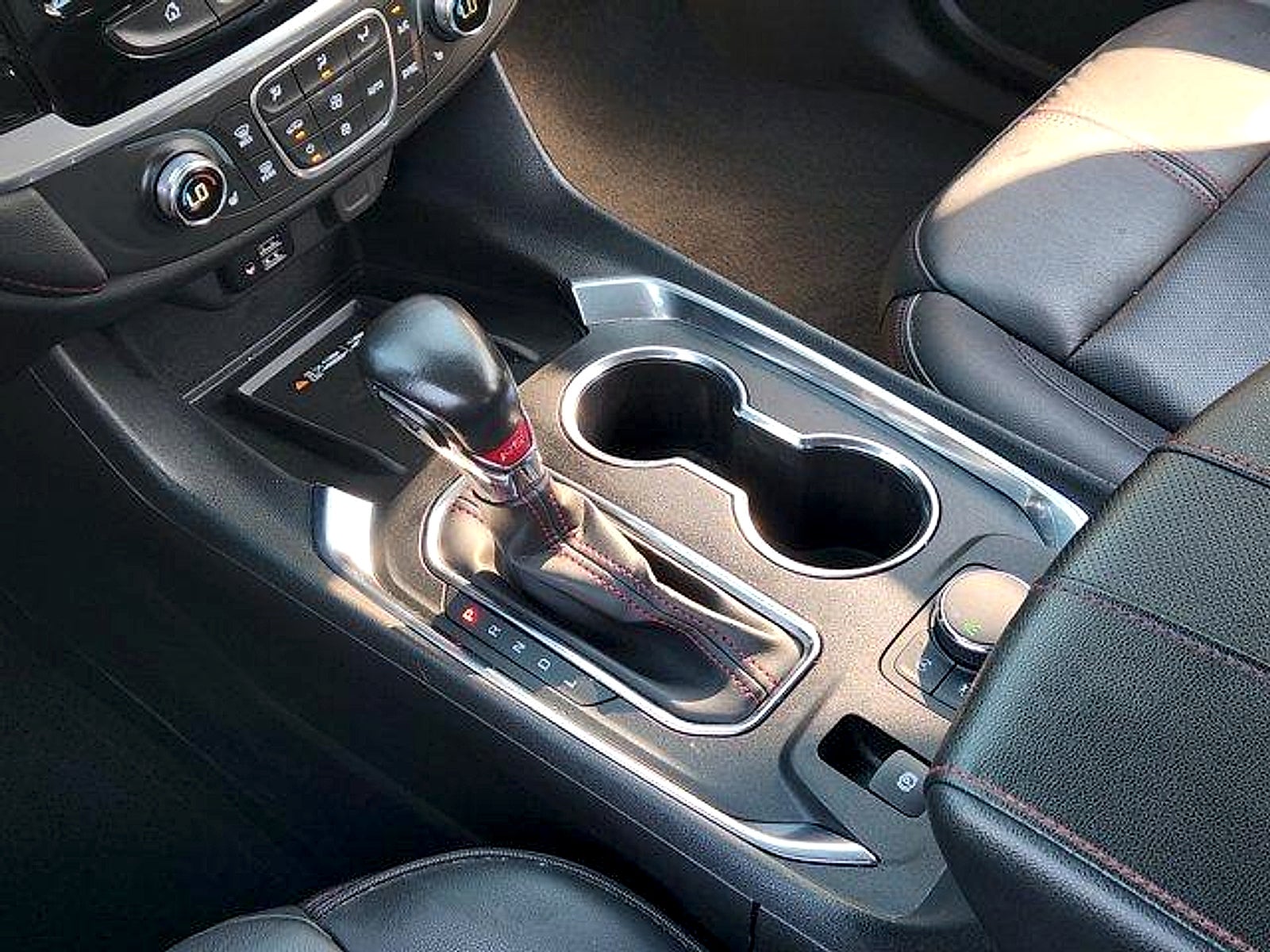 2022 Chevrolet Traverse FWD RS