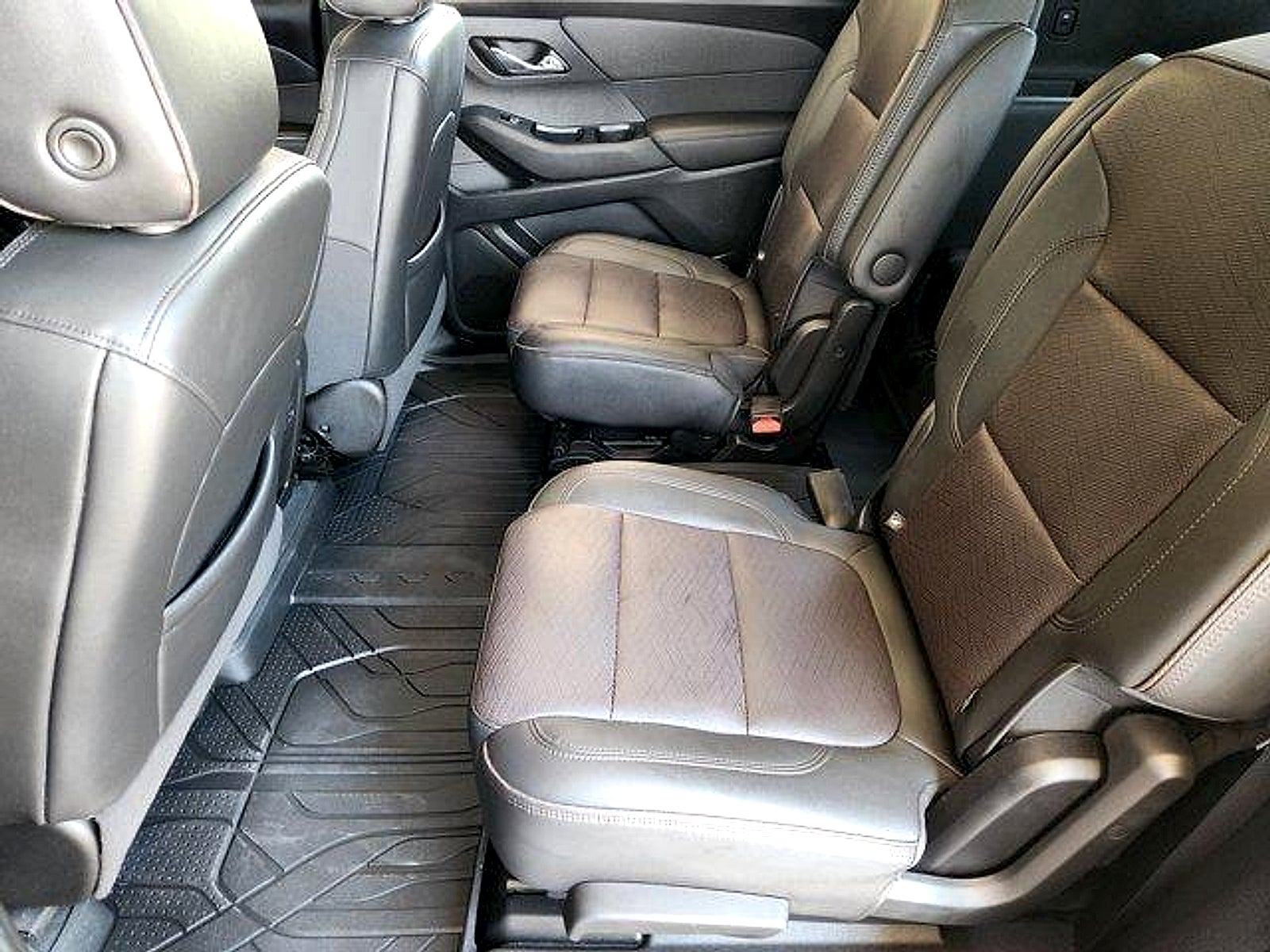 2023 Chevrolet Traverse AWD High Country