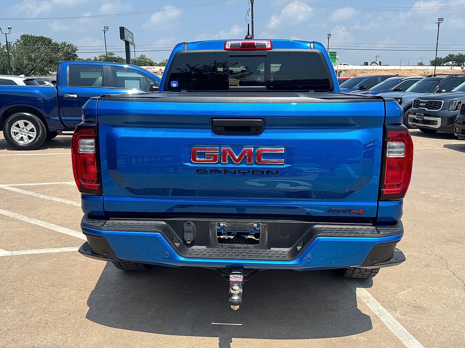 2023 GMC Canyon 4WD Crew Cab Short Box AT4