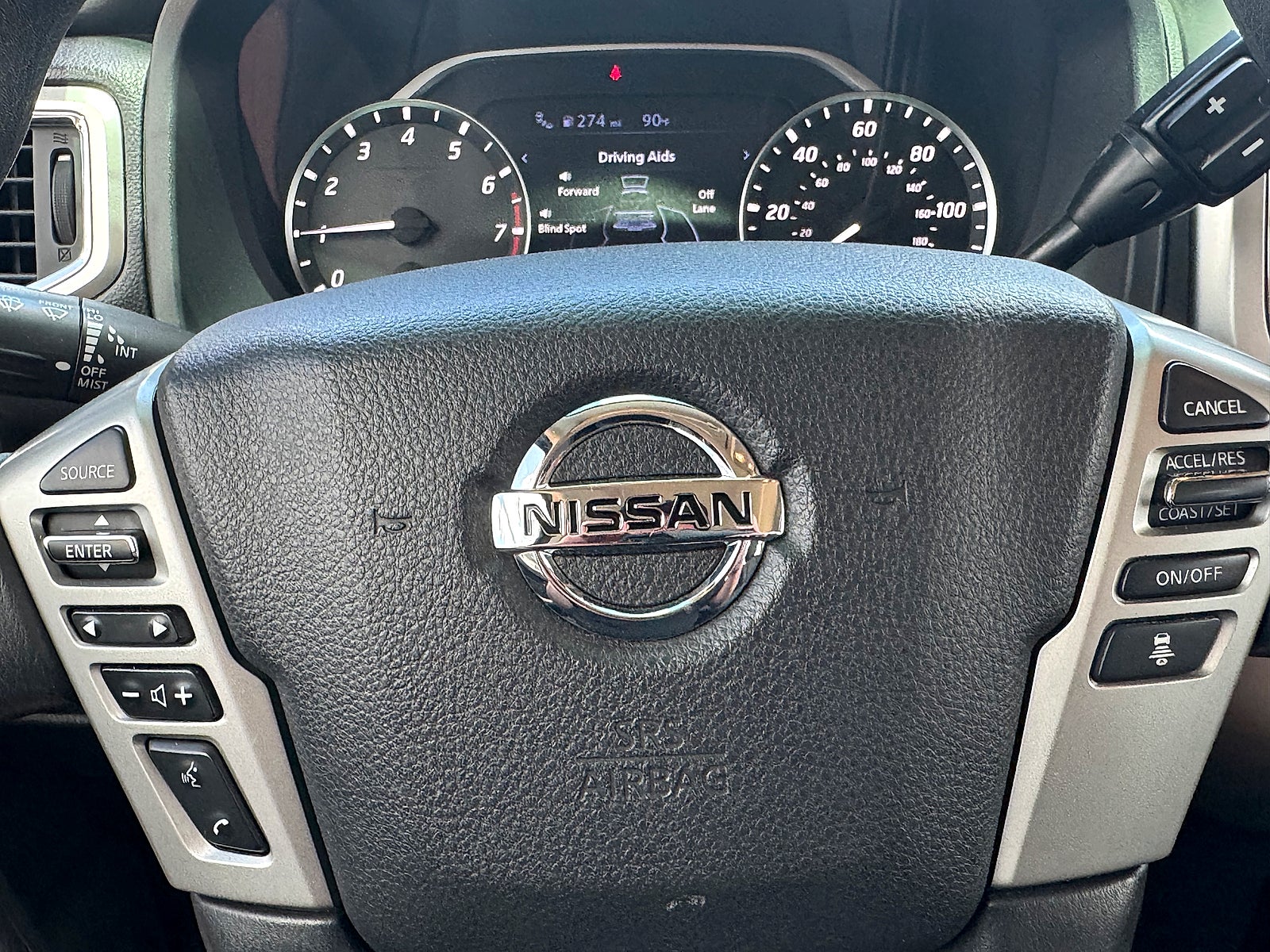 2021 Nissan TITAN Crew Cab SV 4x2