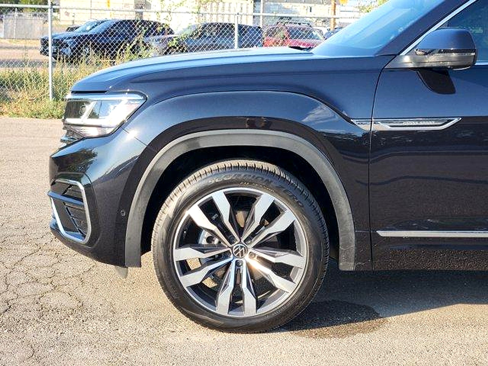 2022 Volkswagen Atlas Cross Sport 3.6L V6 SEL Premium R-Line