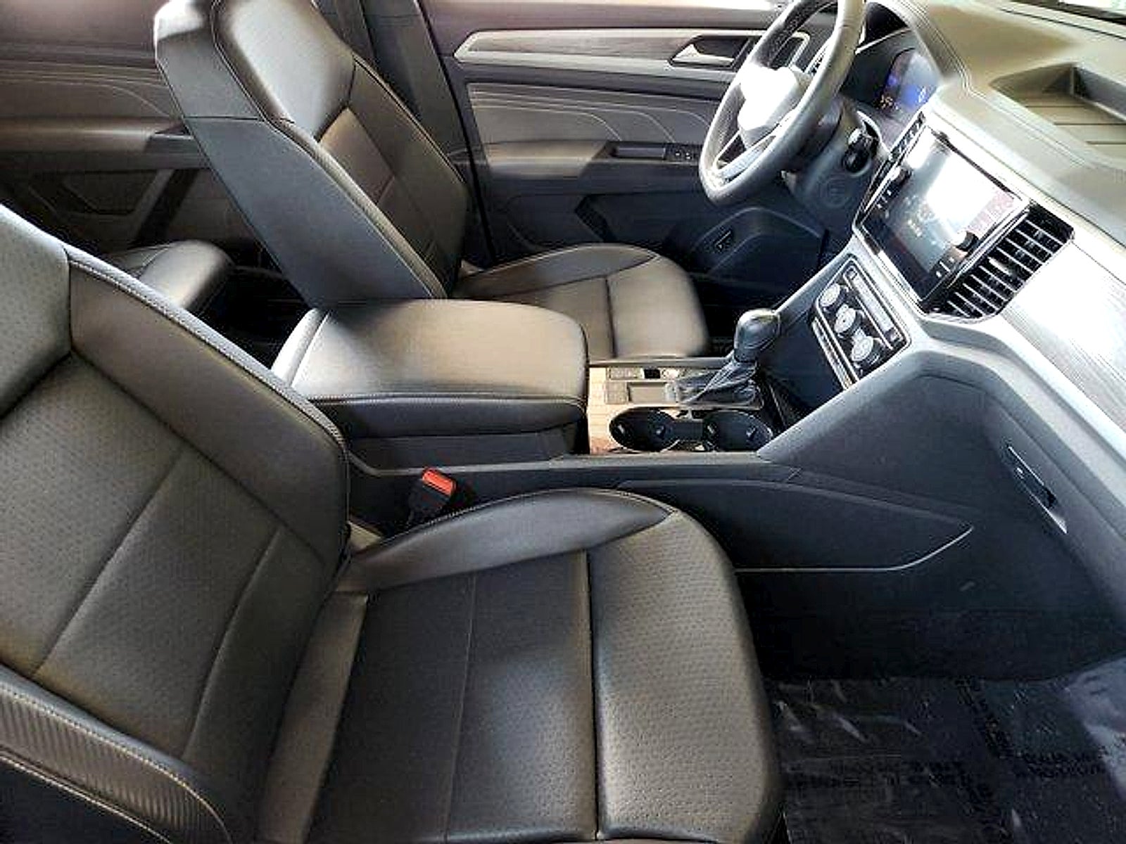 2022 Volkswagen Atlas Cross Sport 3.6L V6 SE w/Technology
