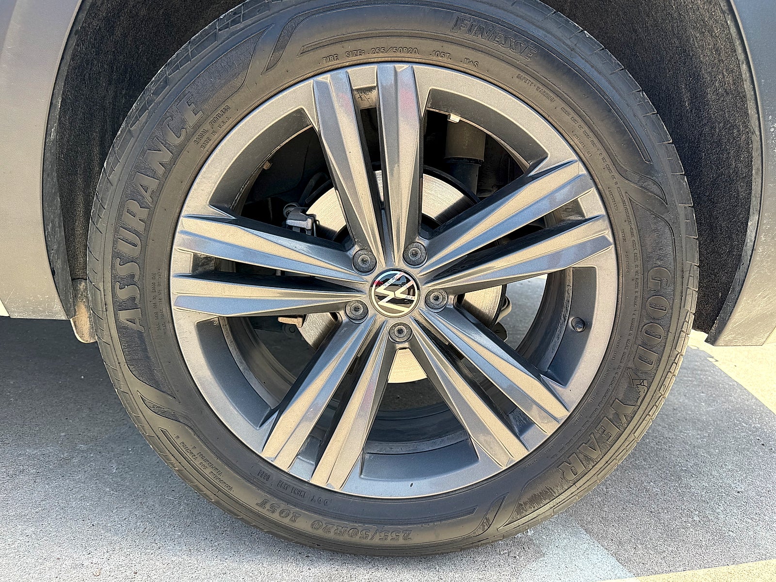 2021 Volkswagen Atlas 3.6L V6 SE w/Technology R-Line