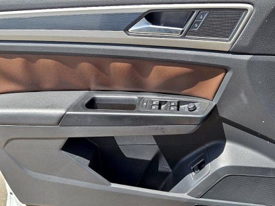 2021 Volkswagen Atlas 3.6L V6 SE w/Technology R-Line