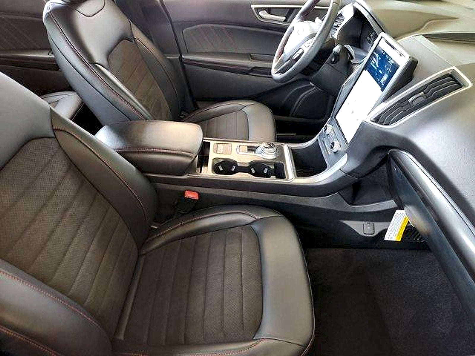 2024 Ford Edge ST-Line