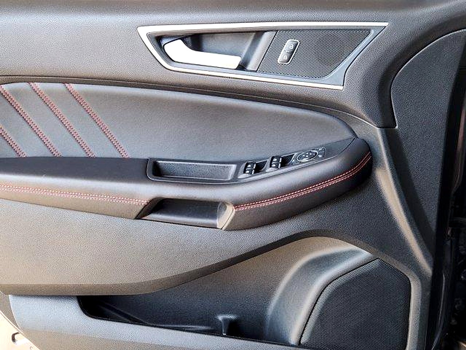 2024 Ford Edge ST-Line