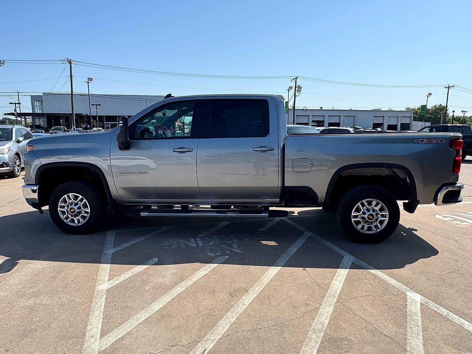 2025 Chevrolet Silverado 2500HD 4WD Crew Cab Standard Bed LT