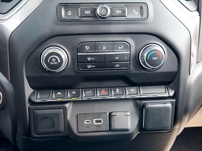 2023 Chevrolet Silverado 1500 2WD Crew Cab Short Bed Custom