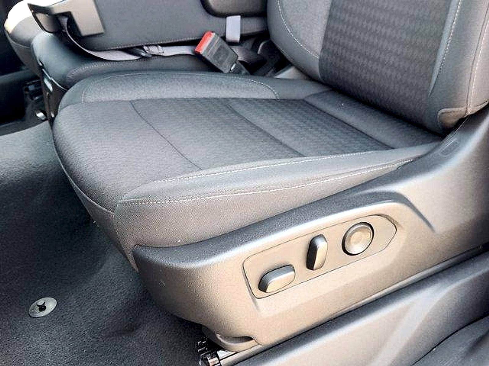 2023 Chevrolet Silverado 1500 2WD Crew Cab Short Bed Custom