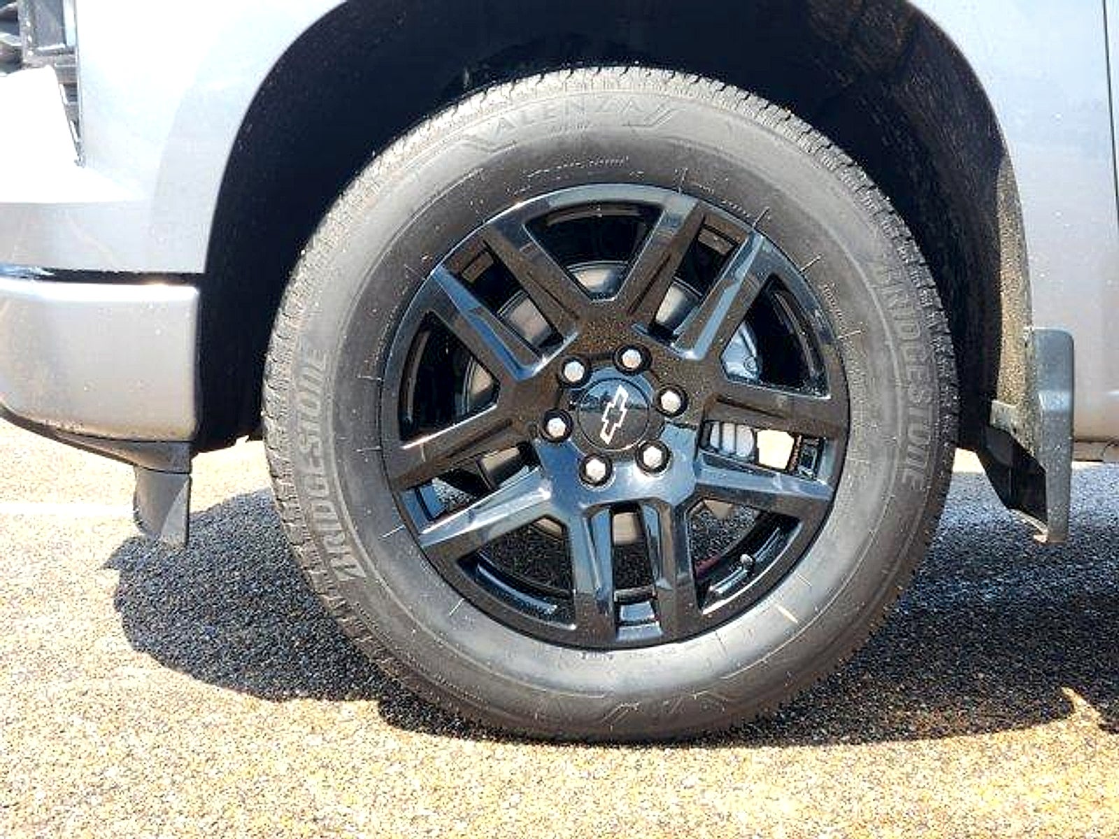 2023 Chevrolet Silverado 1500 2WD Crew Cab Short Bed Custom