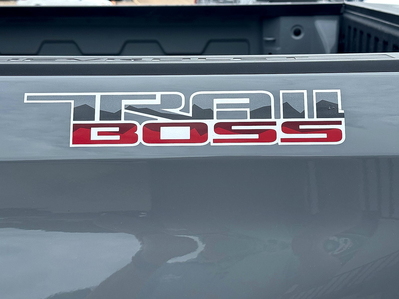 2024 Chevrolet Silverado 1500 4WD Crew Cab Short Bed Custom Trail Boss